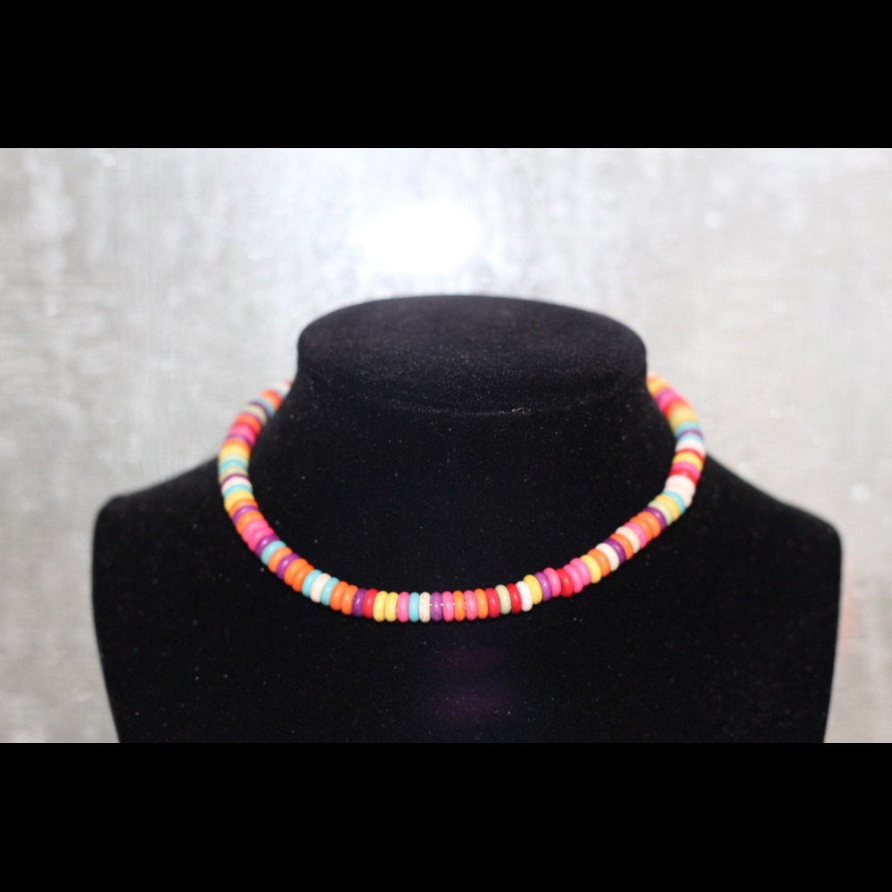 Color pop choker